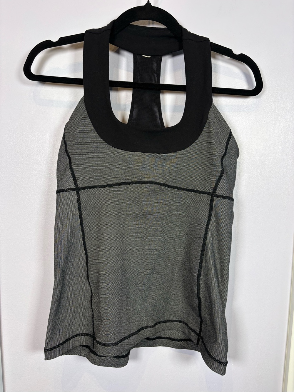 lululemon athletica Scoop Neck Racerback Gray Tank Top with Black Trim Size 8
